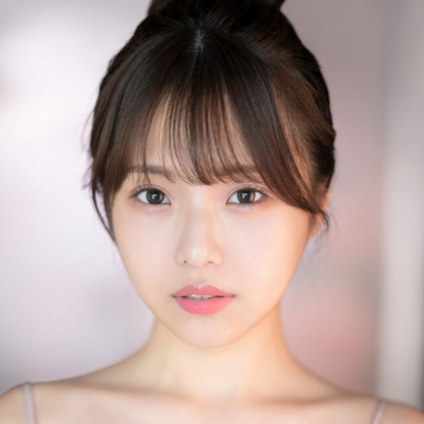 Hime Hayasaka (早坂姬) Profile Photo